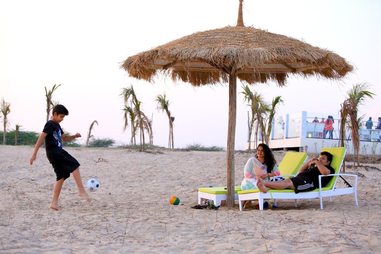 Serena Beach Resort Māndvi Exteriér fotografie