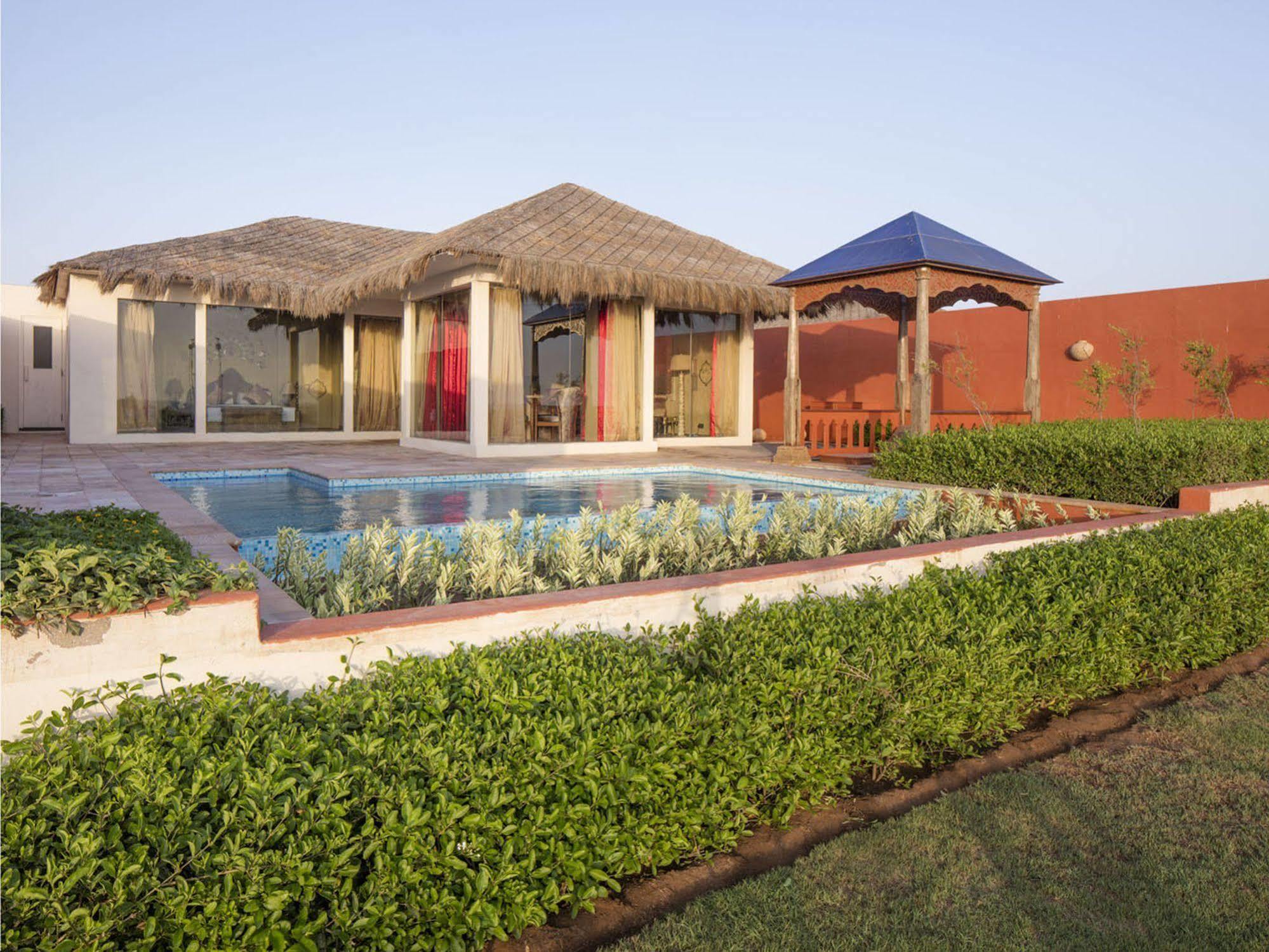 Serena Beach Resort Māndvi Exteriér fotografie
